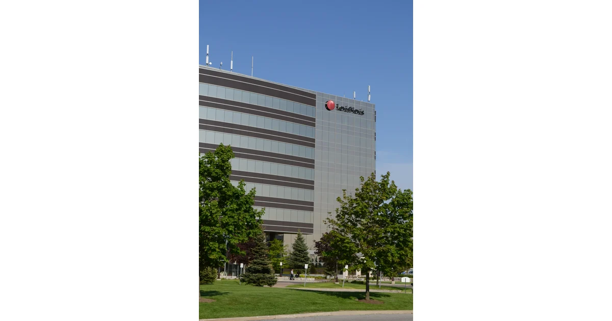 Edifício com identificação da LexisNexis em Markham, Canadá, em maio de 2012.