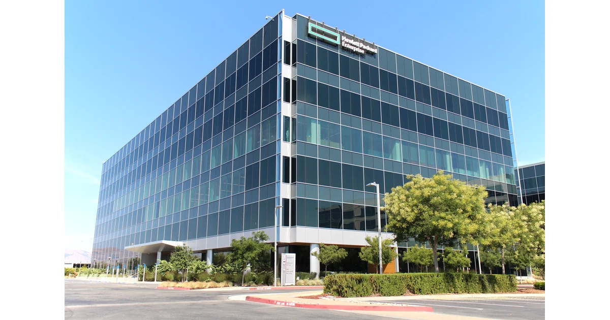 Antiga sede da Hewlett Packard Enterprise no America Center, San Jose, em julho de 2021